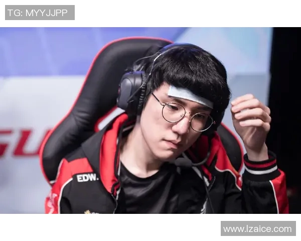 湖人深夜发文，疑似回应转会传闻